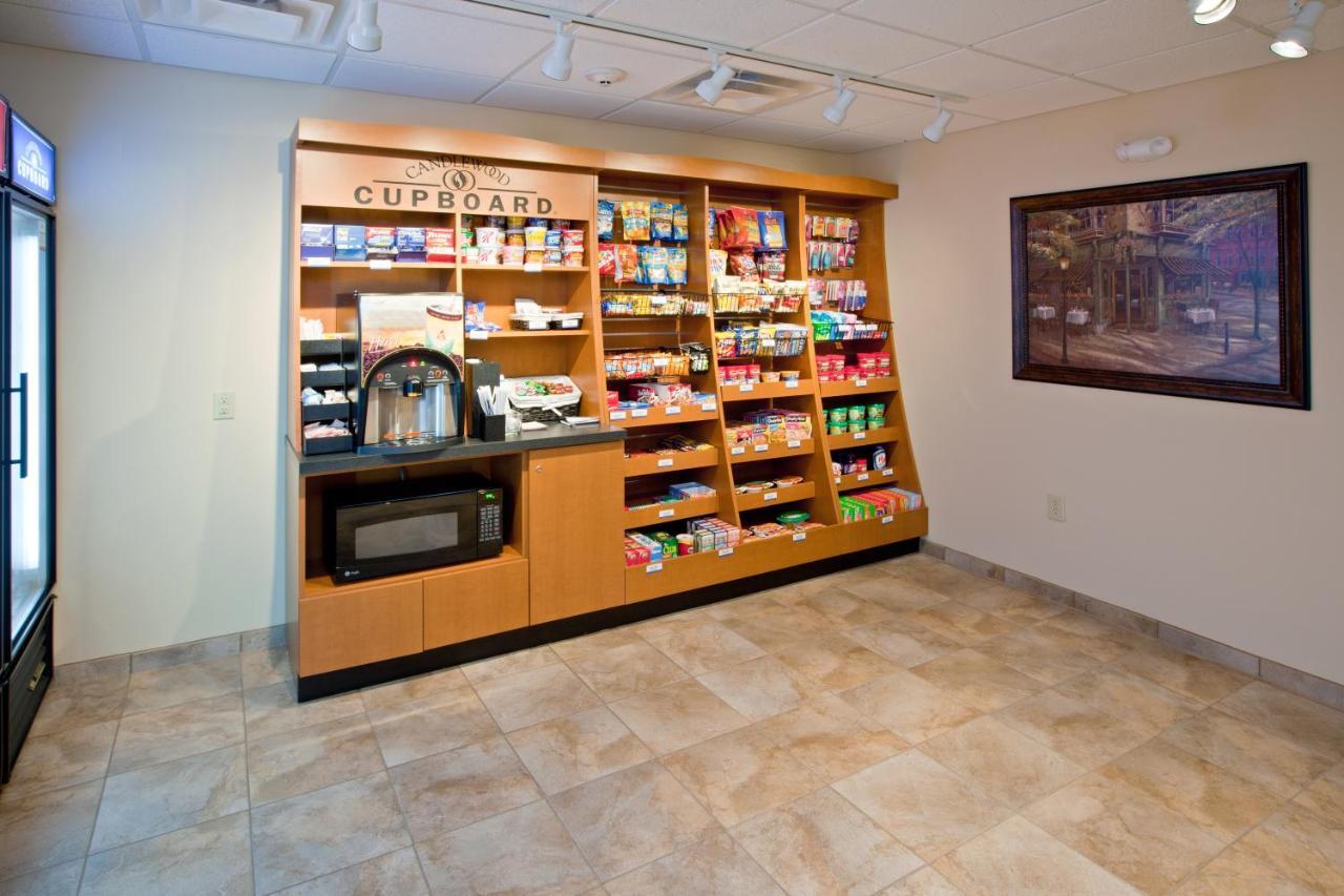 雷德克里夫诺克斯堡烛木套房酒店 Radcliff 外观 照片