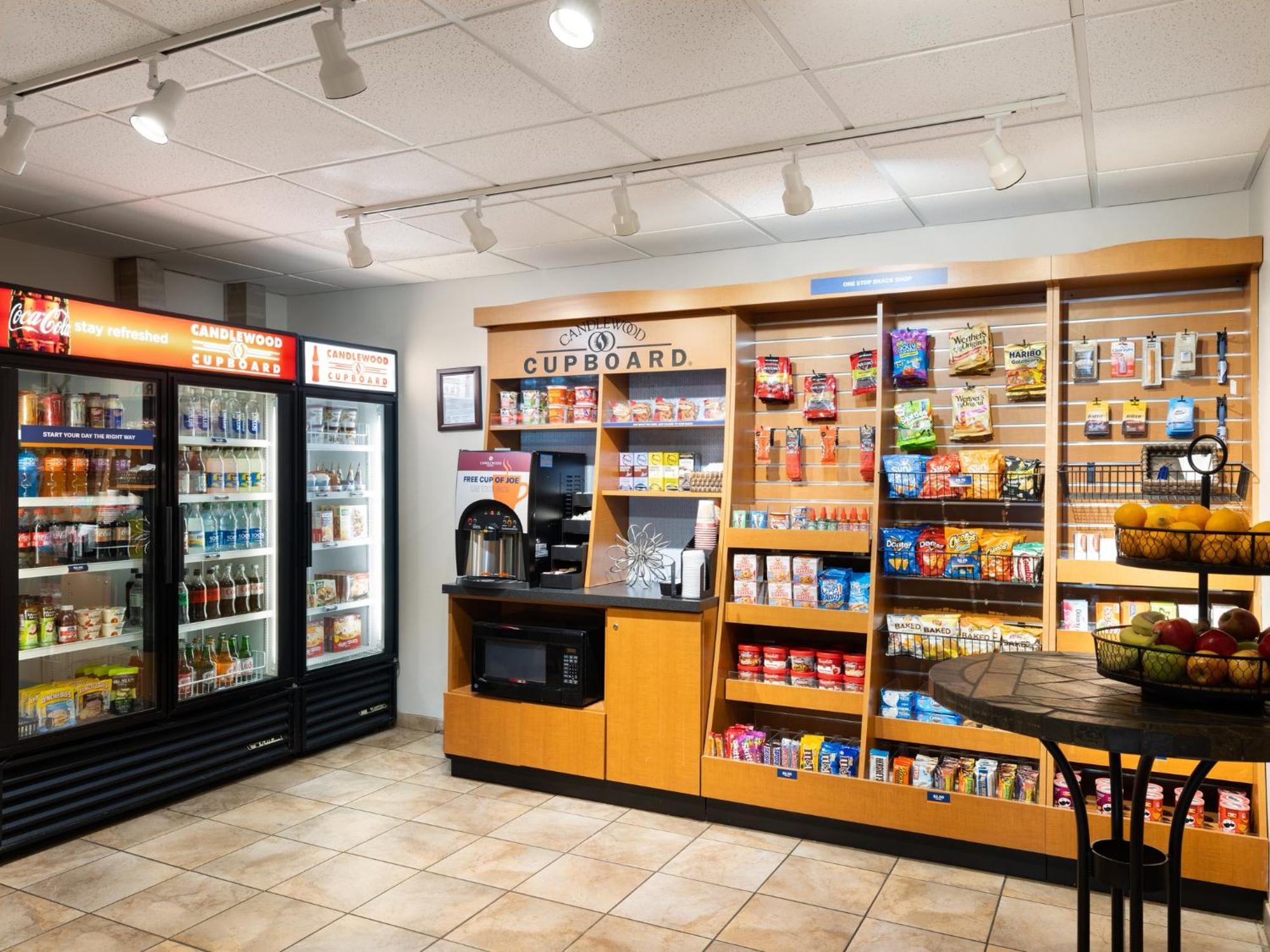 雷德克里夫诺克斯堡烛木套房酒店 Radcliff 外观 照片